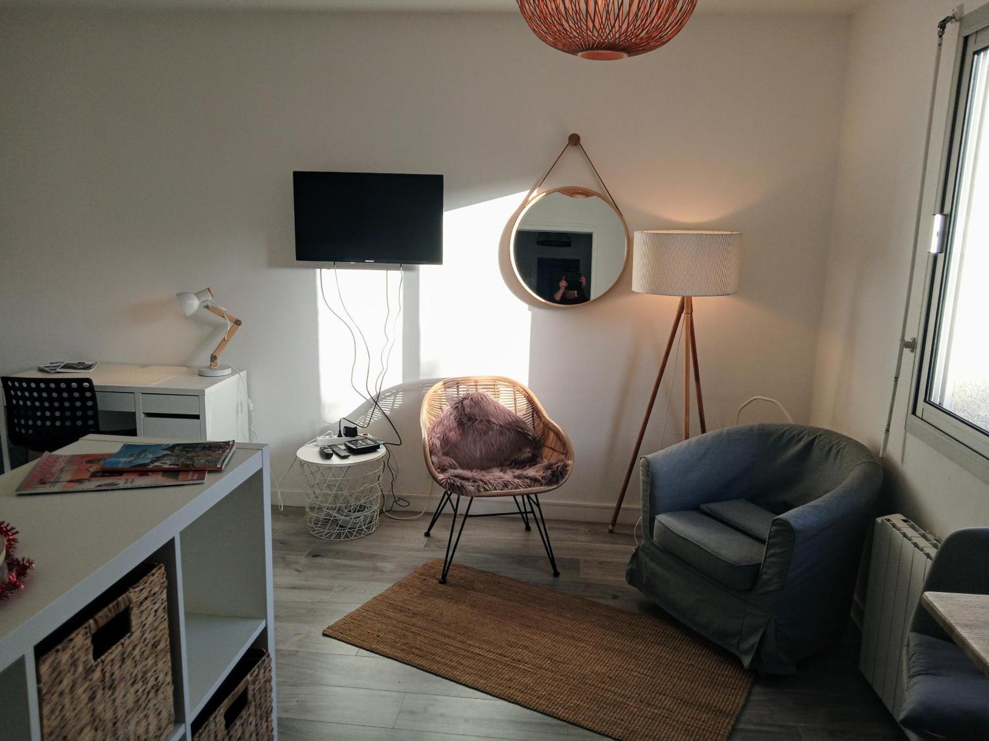 L'Urban Centre Ville Linge Cafe The Inclus 반느 외부 사진